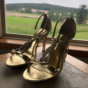 Marichi Mani Gold Heals